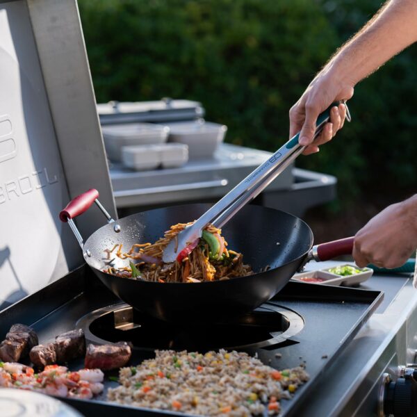 Газовый гриль Charbroil Versa-Charbroil Versa-Tile (3-в-1 с 3 горелками)